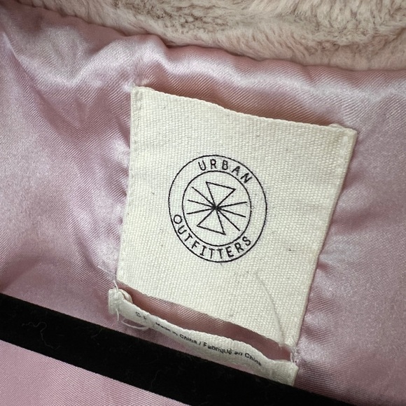 Urban Outfitters Eva Pink Faux Fur Jacket - Picture 7 of 9